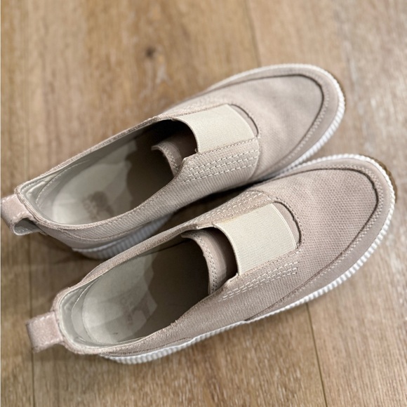 Sorel Beige Slip-On Sneakers - Picture 3 of 3